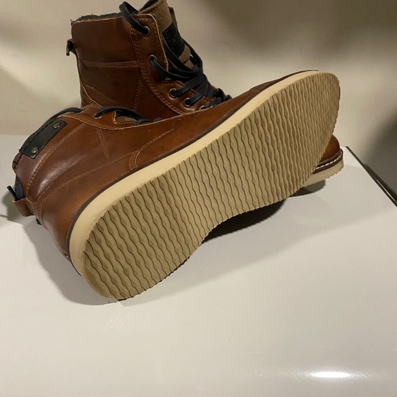 Brown boots - Picture 4 of 4